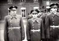 побольше таких как наш комбат 90г.в.