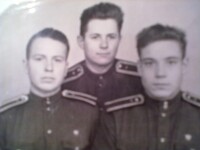 Курсанты Таланов, Жулин, Любушкин. Пугачев 1964г.