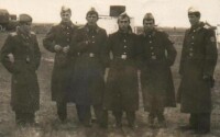 В карауле.