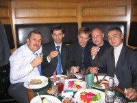 Теперь с Пашкой!