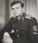 молодой Олег Кнорр