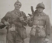 КМБ. 1987 год. Вот из-за этих касок нас прозвали ВИКИНГИ.
