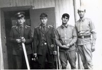 Беза,1990г.,пацаны идут в наряд.
